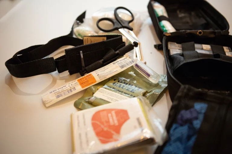 Exemple de kit de secours d'Annecy Solidarité Ukraine